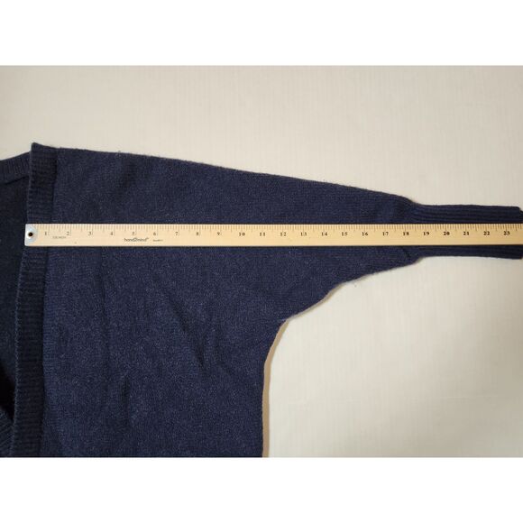 3-Piece Women's Small Bundle – Vest & Cardigans for Cold Weather - Picture 9 of 15